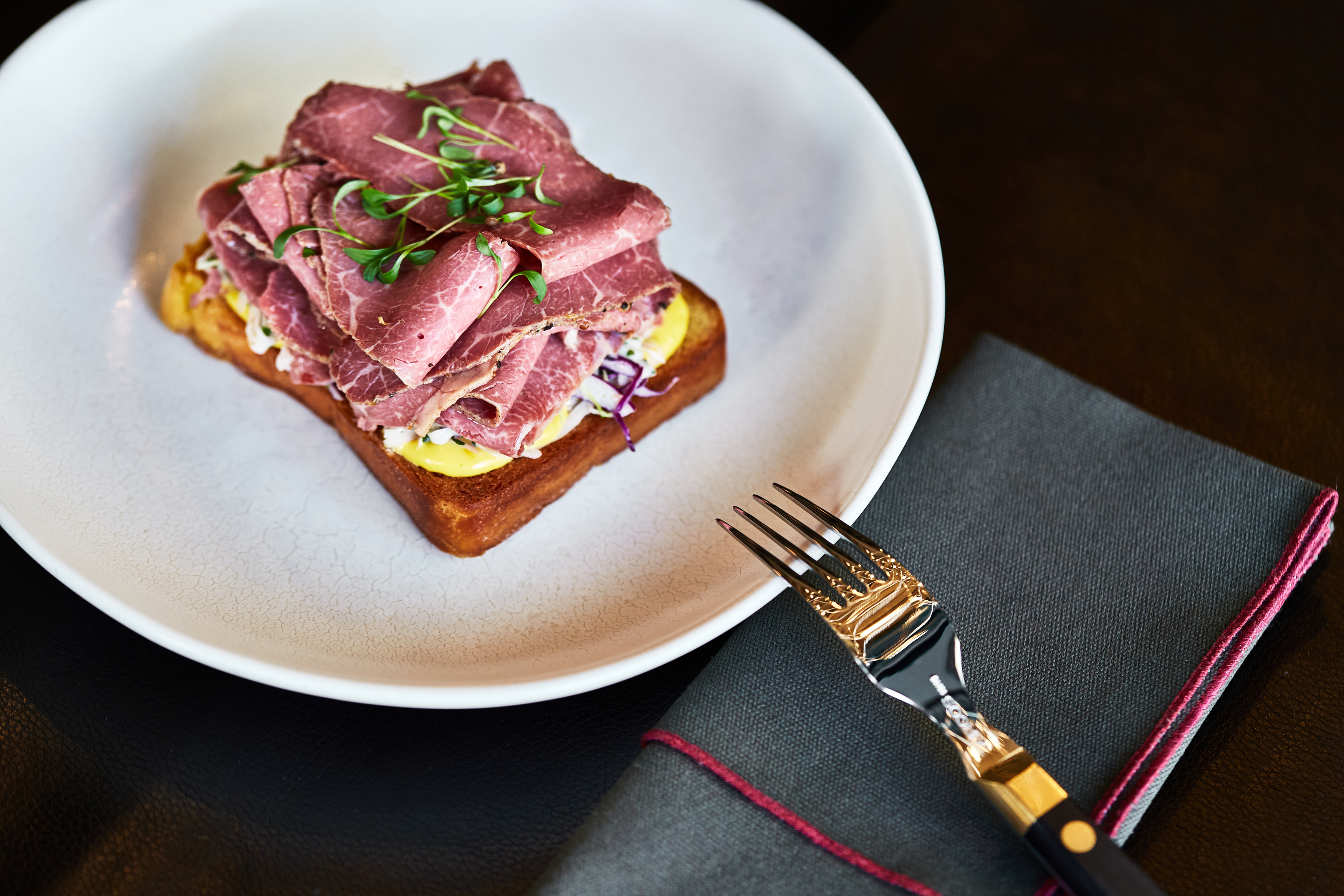 аппетитный завтрак.